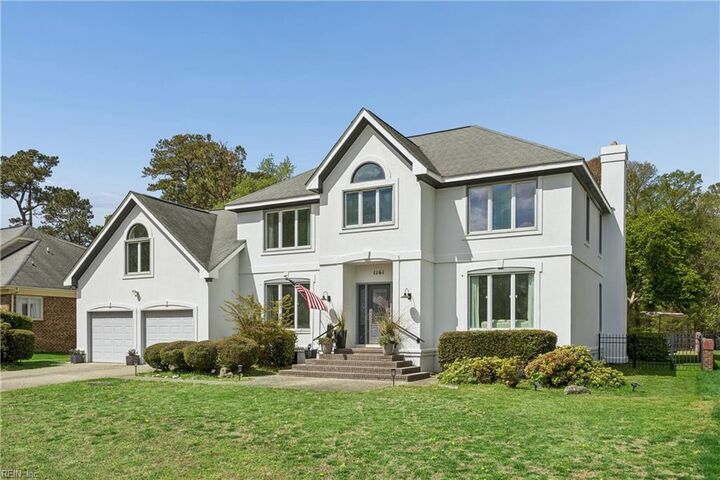 Property Photo: 1161 Lawson Cove Cir VA 23455