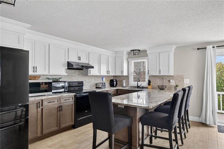 Property Photo:  22 Connecticut Avenue  RI 02842 