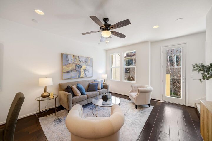 Property Photo:  164 Heligan Lane 11  CA 94551 