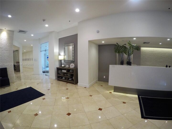 Property Photo: 100 Lincoln Rd 1116 FL 33139