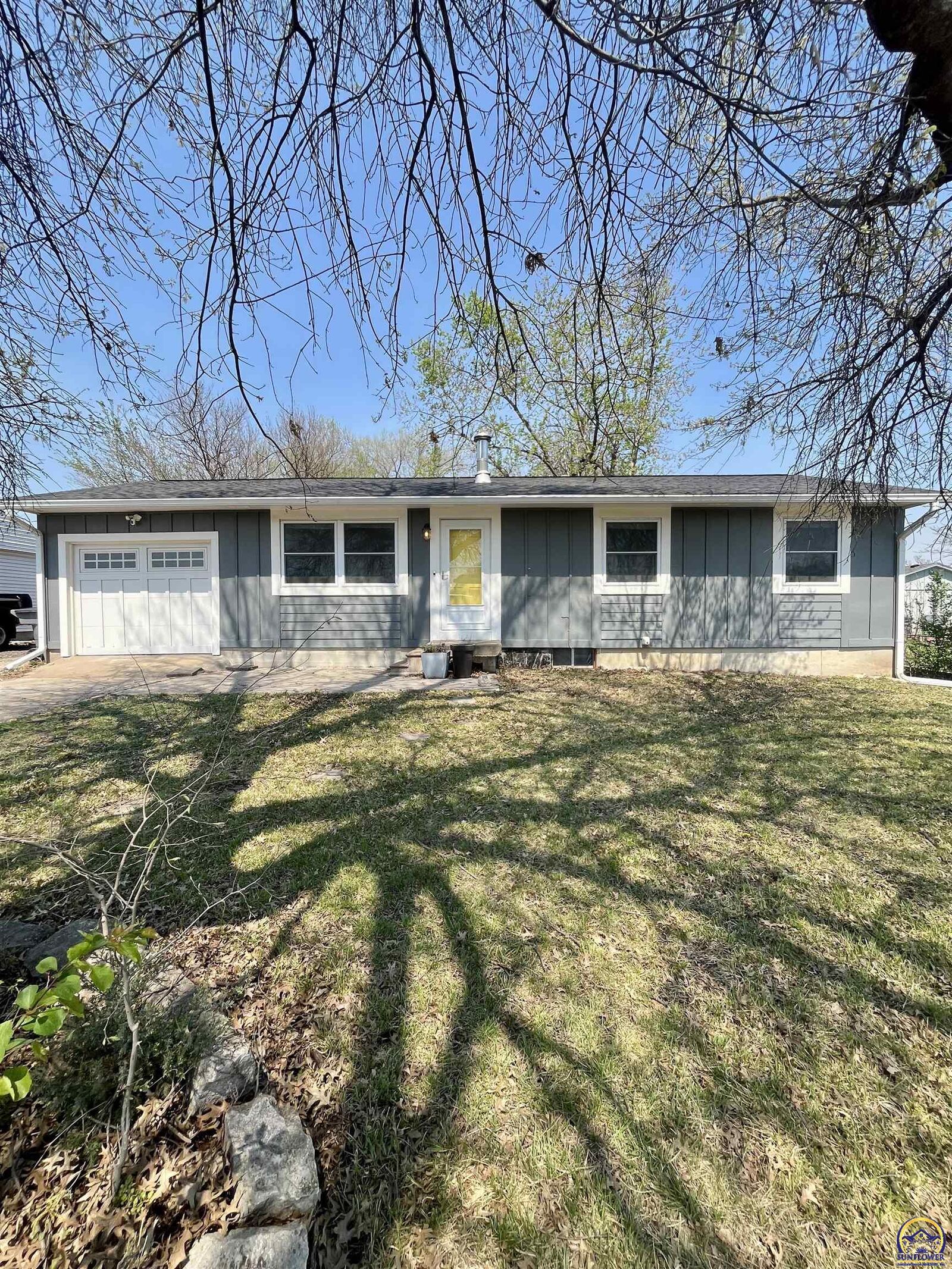 Property Photo:  1242 E 9th Ave  KS 66801 