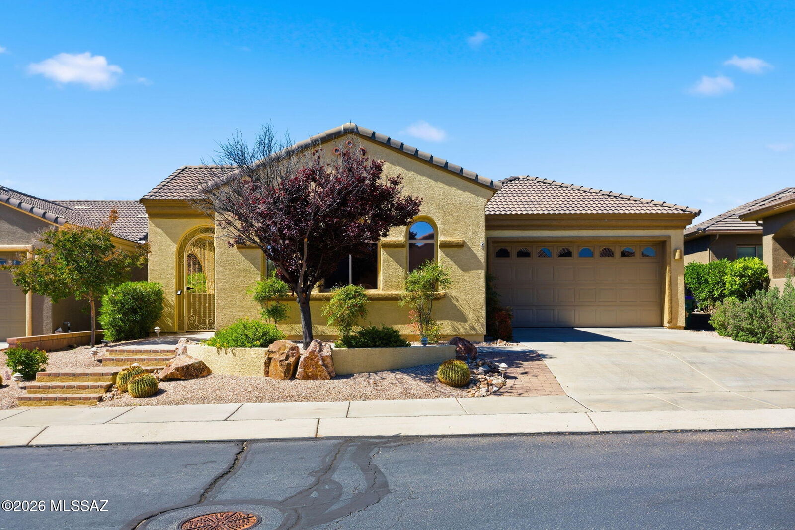 Property Photo: 2093 W Escondido Canyon Drive AZ 85622