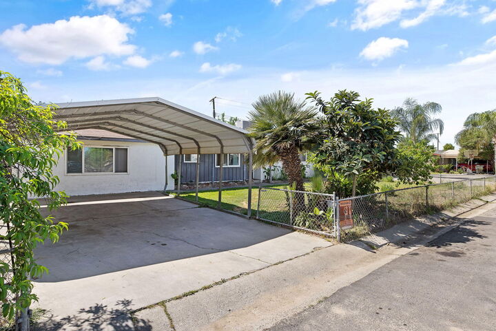 Property Photo:  1117 W Wren Avenue  CA 93291 