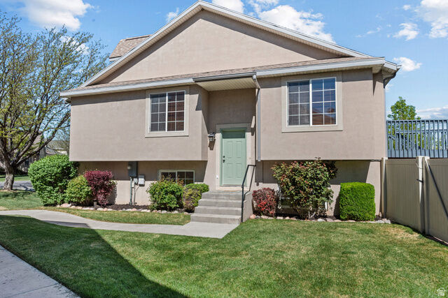 Property Photo: 1281 S Somerset Dr UT 84660
