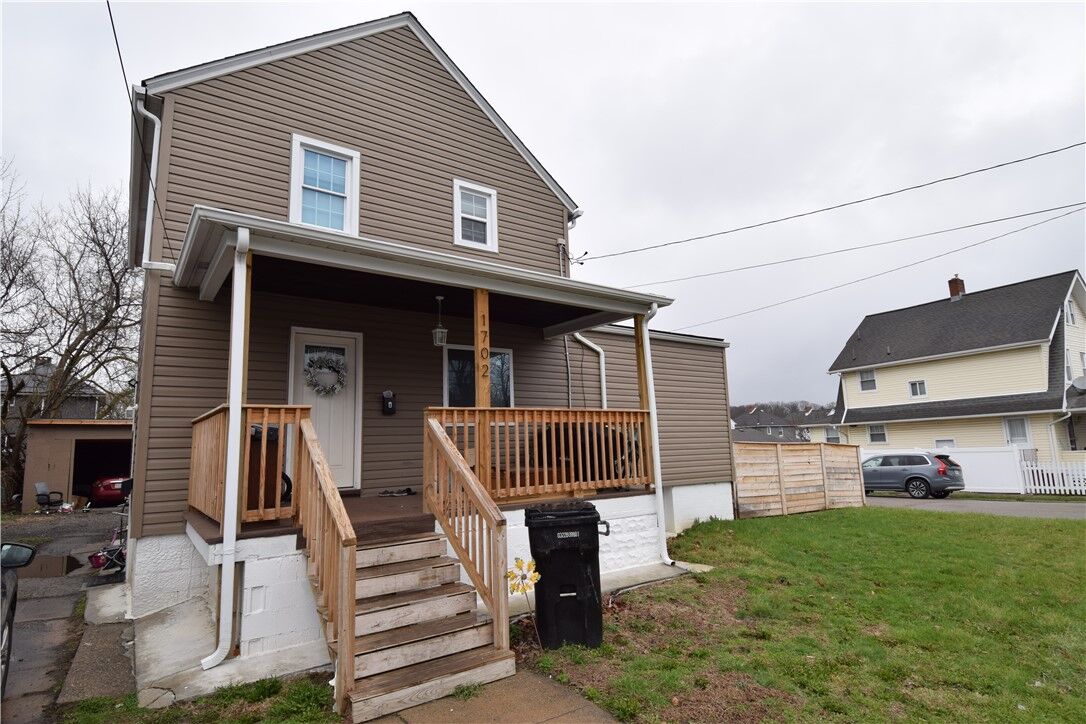 Property Photo: 1702 McMinn Street PA 15001