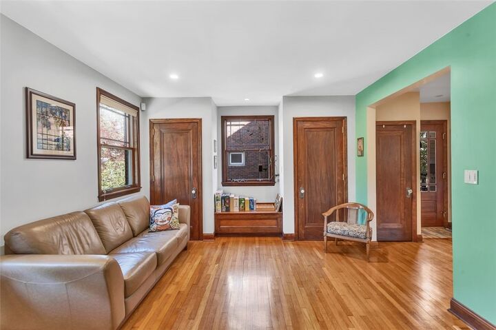 Property Photo:  4734 Bayard St  PA 15213 