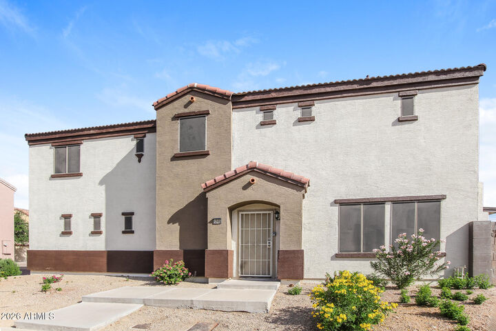 Property Photo: 1346 E Dunbar Drive AZ 85042