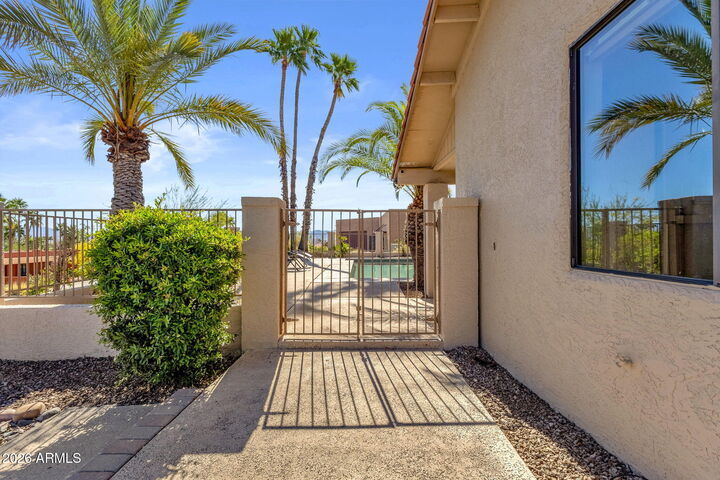 Property Photo:  10621 N Indian Wells Drive  AZ 85268 