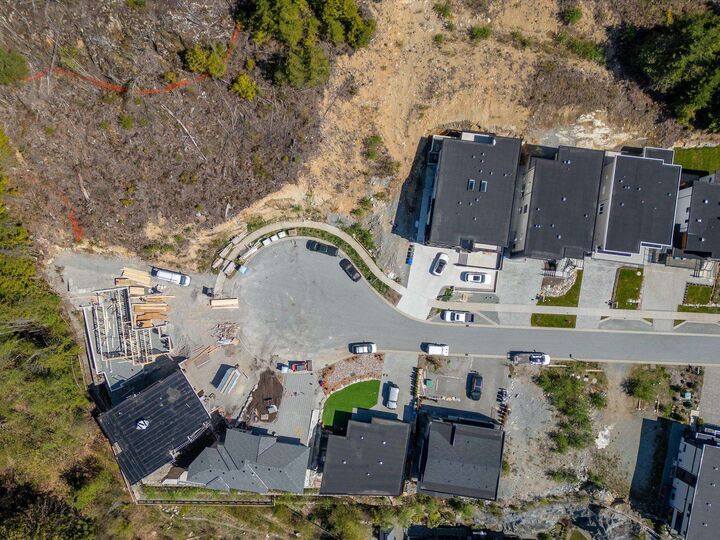 Property Photo: 3385 Mamquam Road 34 BC V8B 0E3