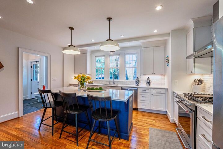 Property Photo:  5943 Washington Boulevard  VA 22205 