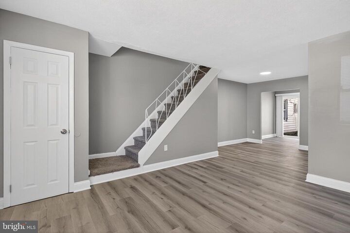 Property Photo:  8 Thorn Court  DE 19720 