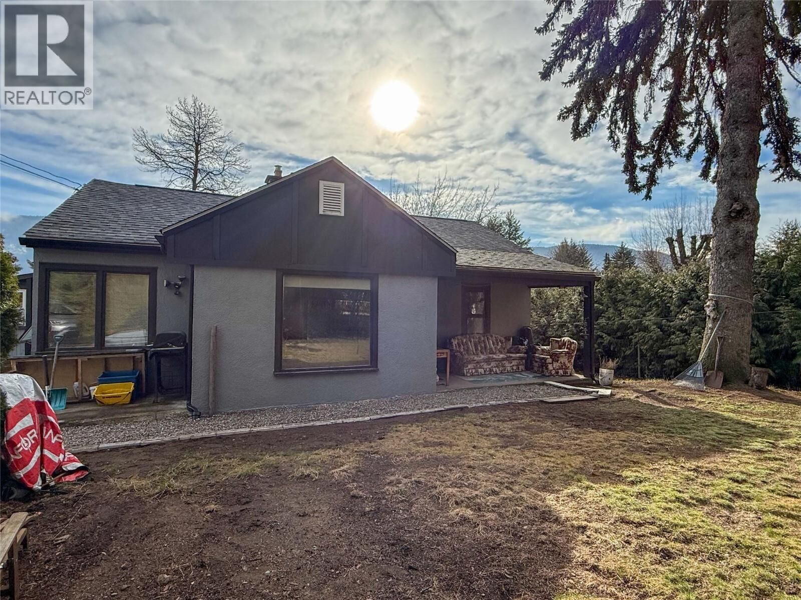 Property Photo:  2533 Columbia Avenue  BC V1N 2X4 