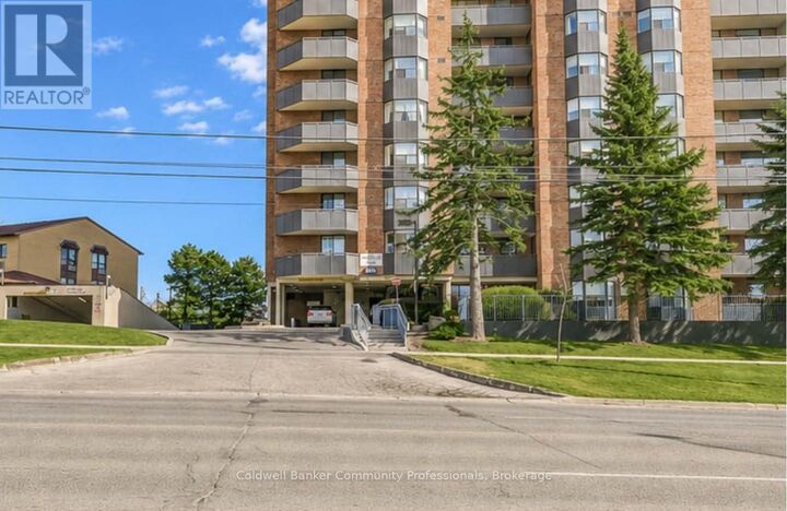 Property Photo:  3845 Lake Shore Boulevard West 804  ON M8W 4Y3 