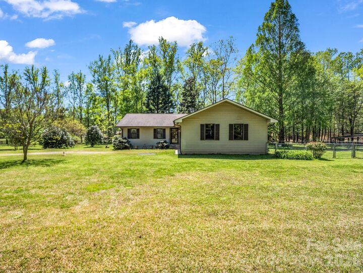 Property Photo:  80 Fox Briar Drive  NC 28722 