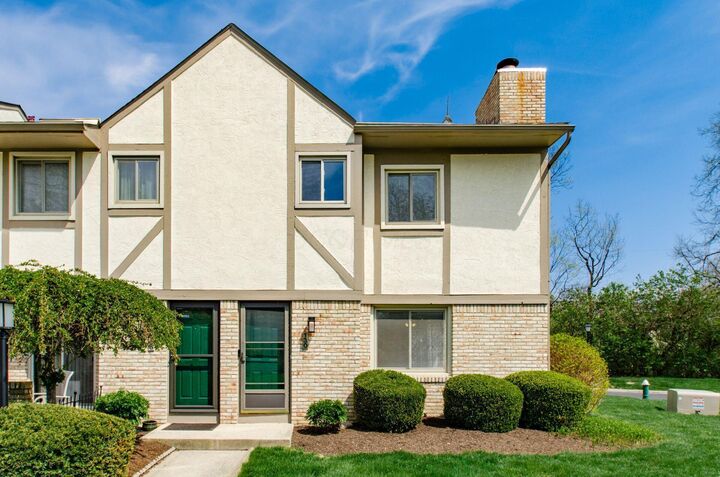 Property Photo:  130 Carrowmoor Court  OH 43017 