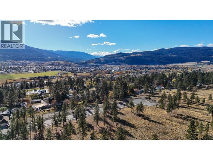 Property Photo:  2467 Nicholson Avenue  BC V1K 1L7 