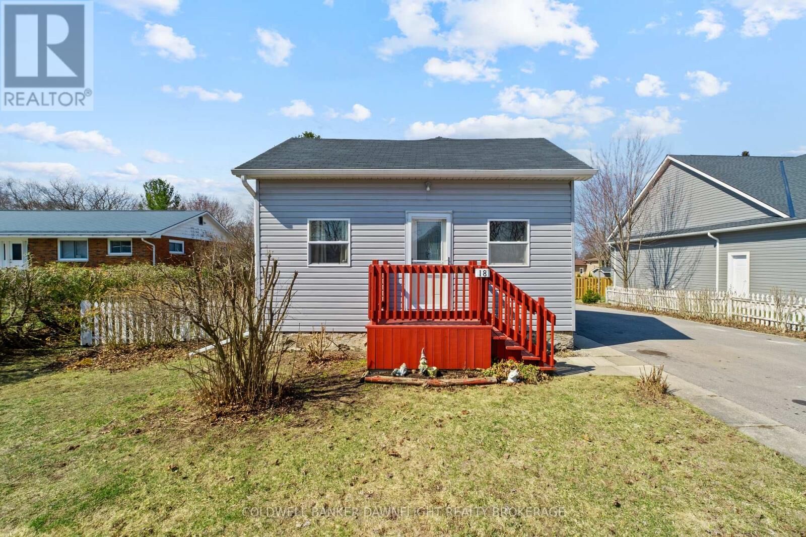 Property Photo:  18 Bismark Street  ON N0M 2T0 
