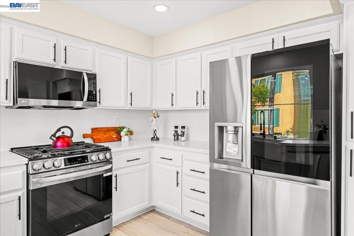 Property Photo: 4630 Central Pkwy CA 94568