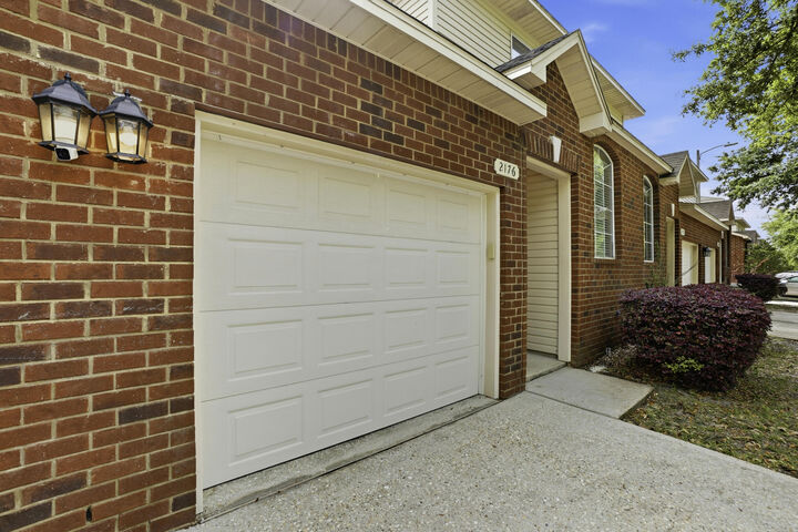 Property Photo:  2176 Hadleigh Hills Court  FL 32566 