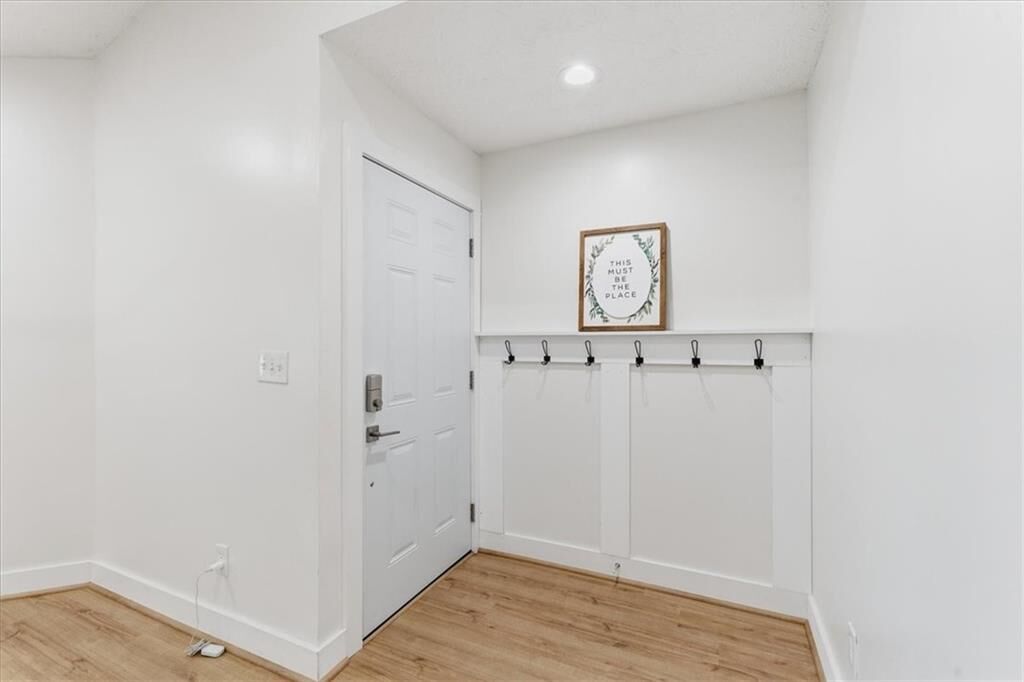 Property Photo:  708 Parkaire Crossing  GA 30068 