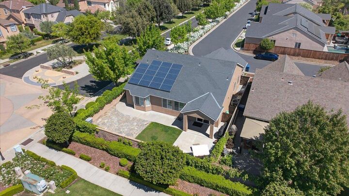 Property Photo:  1776 N McPherson Lane  CA 93619 