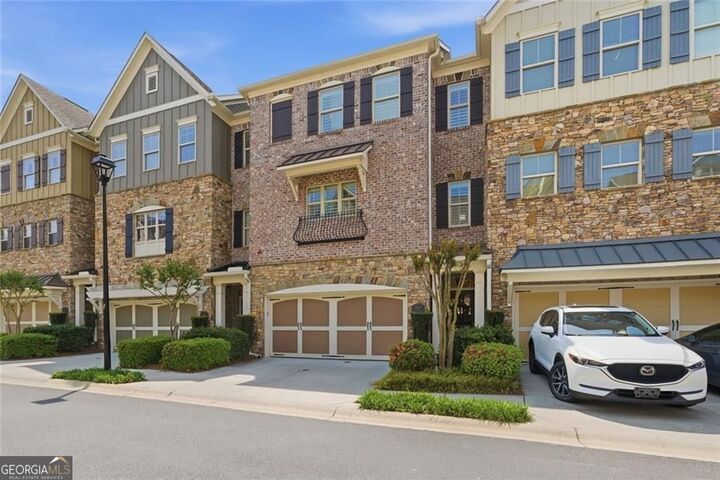 Property Photo:  965 Thibideau Court  GA 30328 