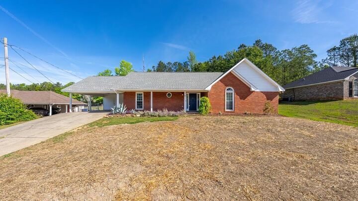 Property Photo:  642 Lee Road 0554  AL 36867 