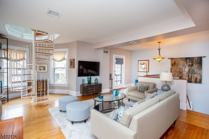 Property Photo: 151 N Union St 6 NJ 08530