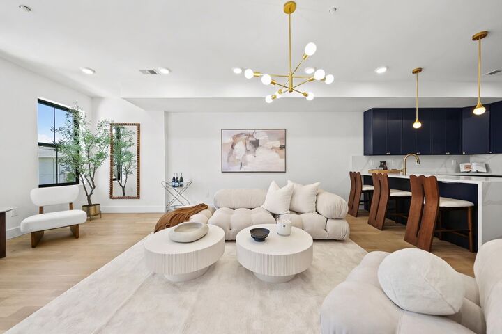 Property Photo:  39 Booraem Ave 1  NJ 07307 