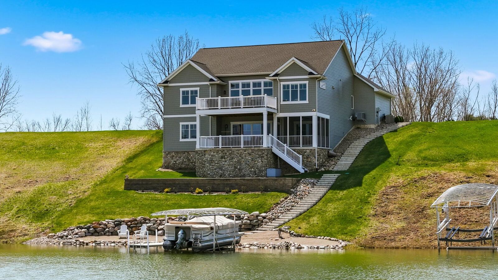 Property Photo: 140 Lane 282 Hamilton Lk IN 46742