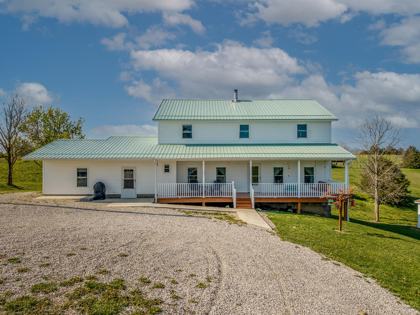 Property Photo:  607 Saunders Lane  KY 41049 