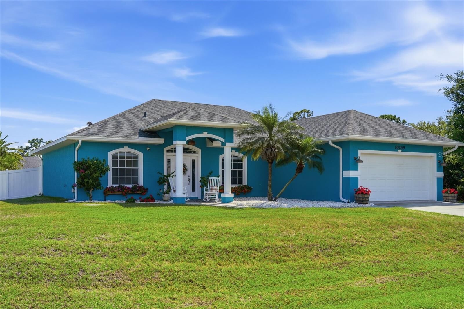 Property Photo:  10249 Bay Avenue  FL 34224 