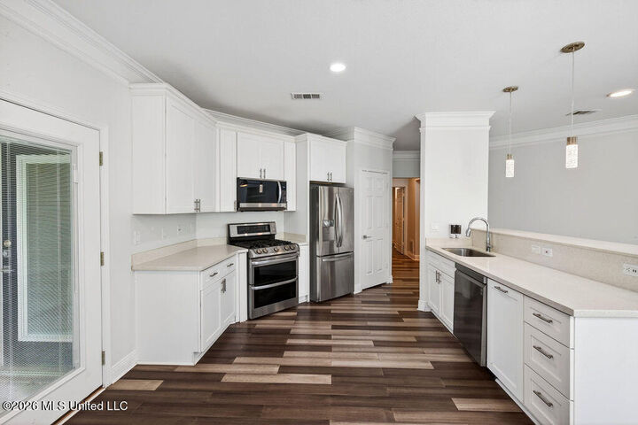 Property Photo:  2252 Beach Drive  MS 39507 