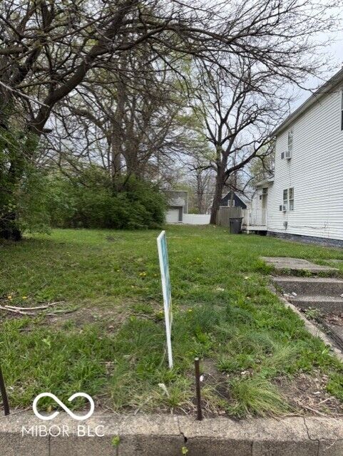 Property Photo: 1018 W 27th Street IN 46208