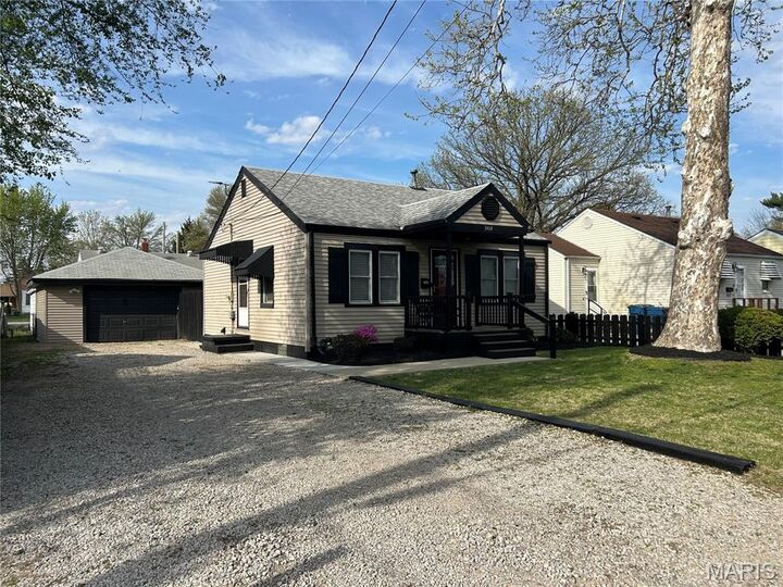 Property Photo: 3404 Oak Drive IL 62002