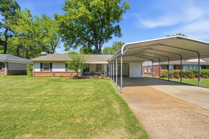 Property Photo: 4608 Verne Rd TN 38117