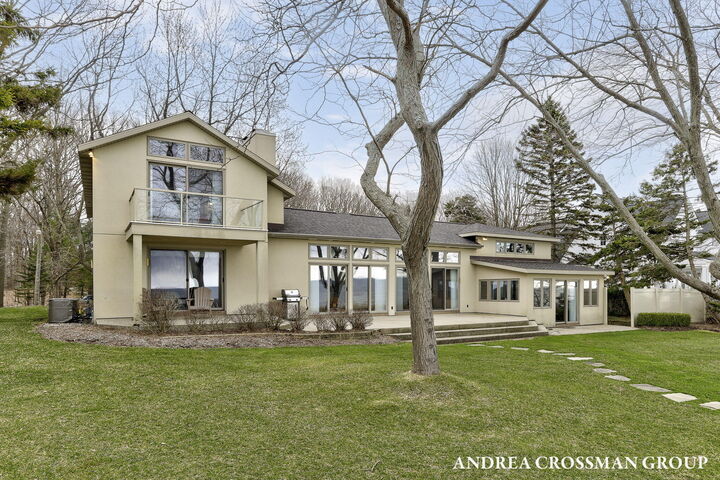 Property Photo:  6129 Lakeshore Avenue  MI 49460 