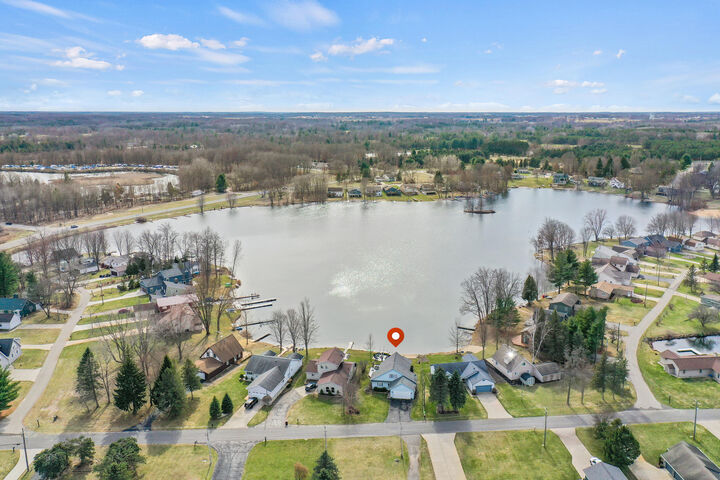 Property Photo:  7201 Holiday Drive  MI 49346 