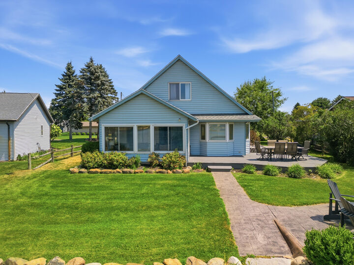 Property Photo: 7201 Holiday Drive MI 49346