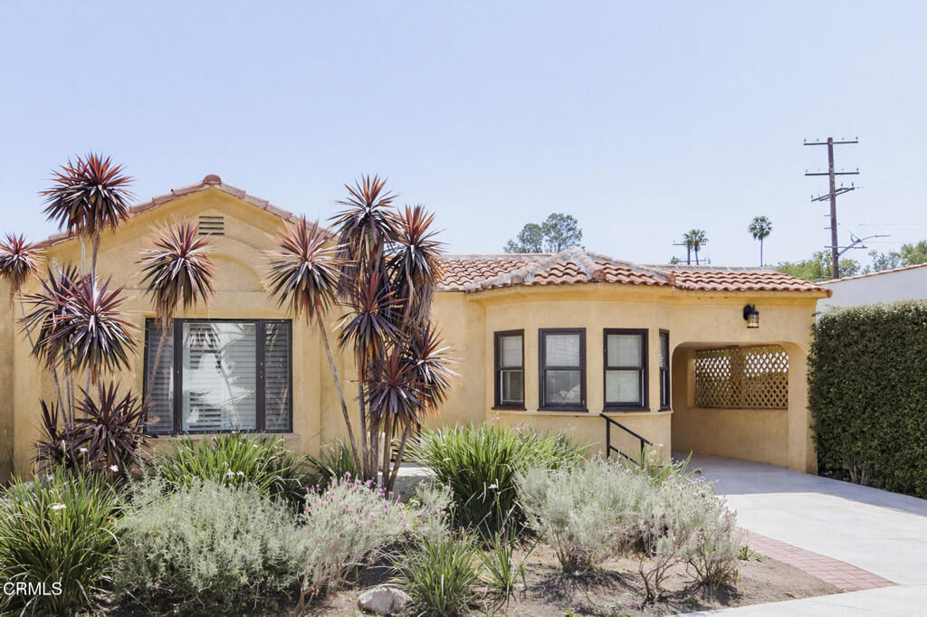 Property Photo: 8936 Dorrington Avenue CA 90048