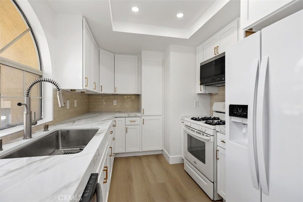 Property Photo:  89 Alberti Aisle  CA 92614 