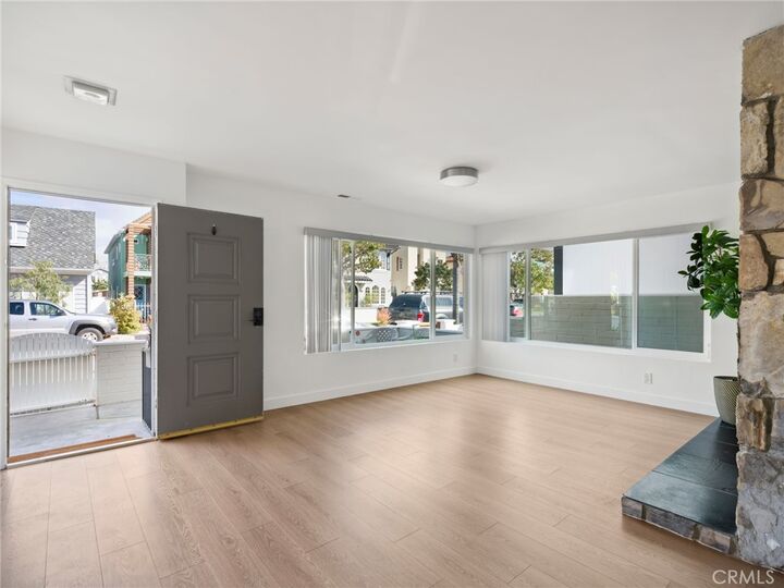Property Photo:  2133 Miramar Drive  CA 92661 