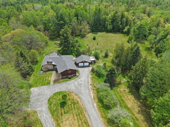 Property Photo: 685 Main Road ME 04429