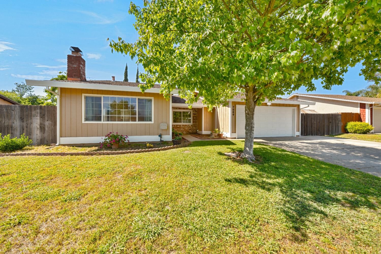 Property Photo:  7869 Valley Quail Court  CA 95843 