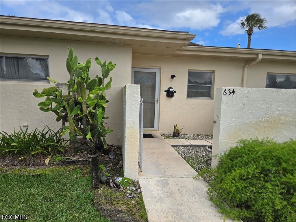 Property Photo:  634 Joel Boulevard  FL 33936 