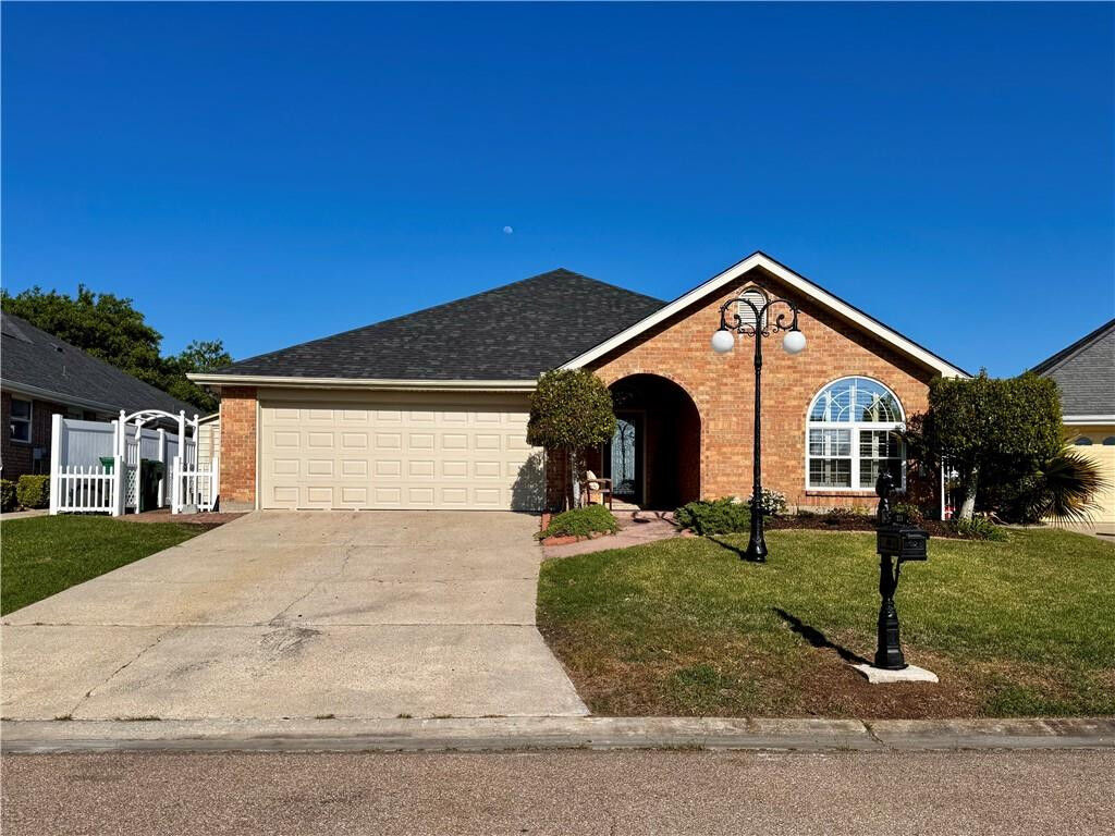 Property Photo:  211 Chimaera Lane  LA 70458 