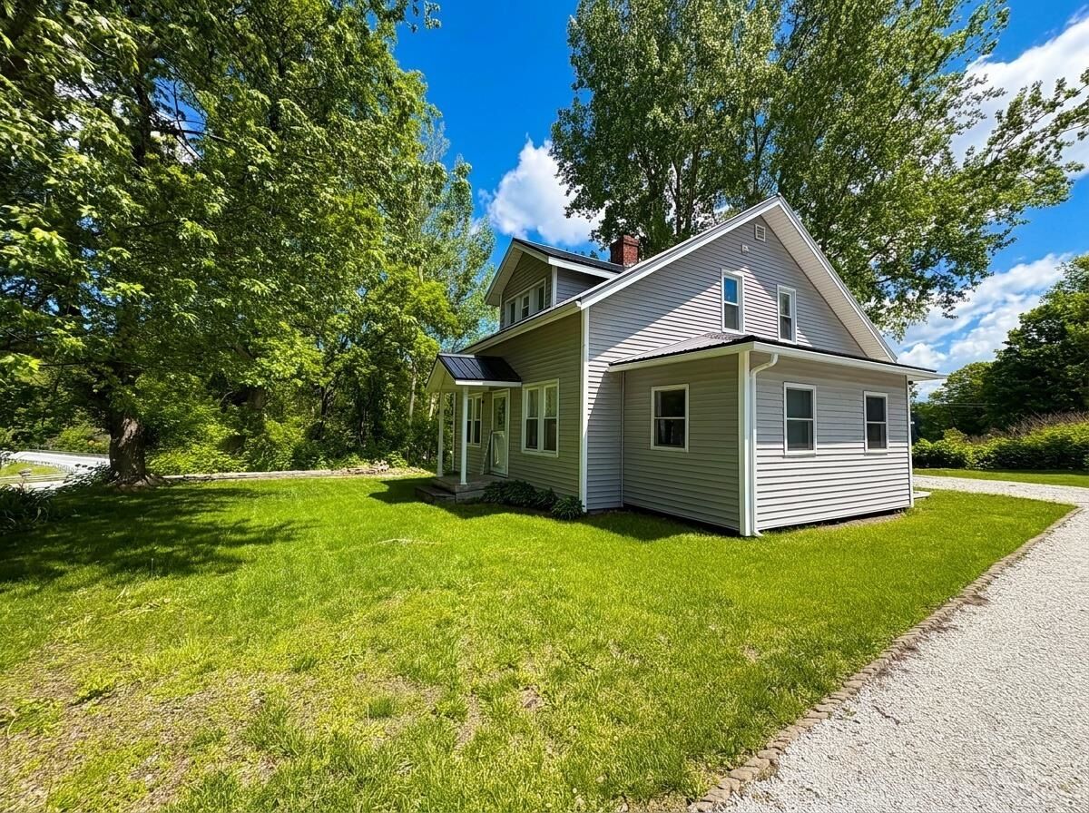 Property Photo:  423 Highgate Road  VT 05459 