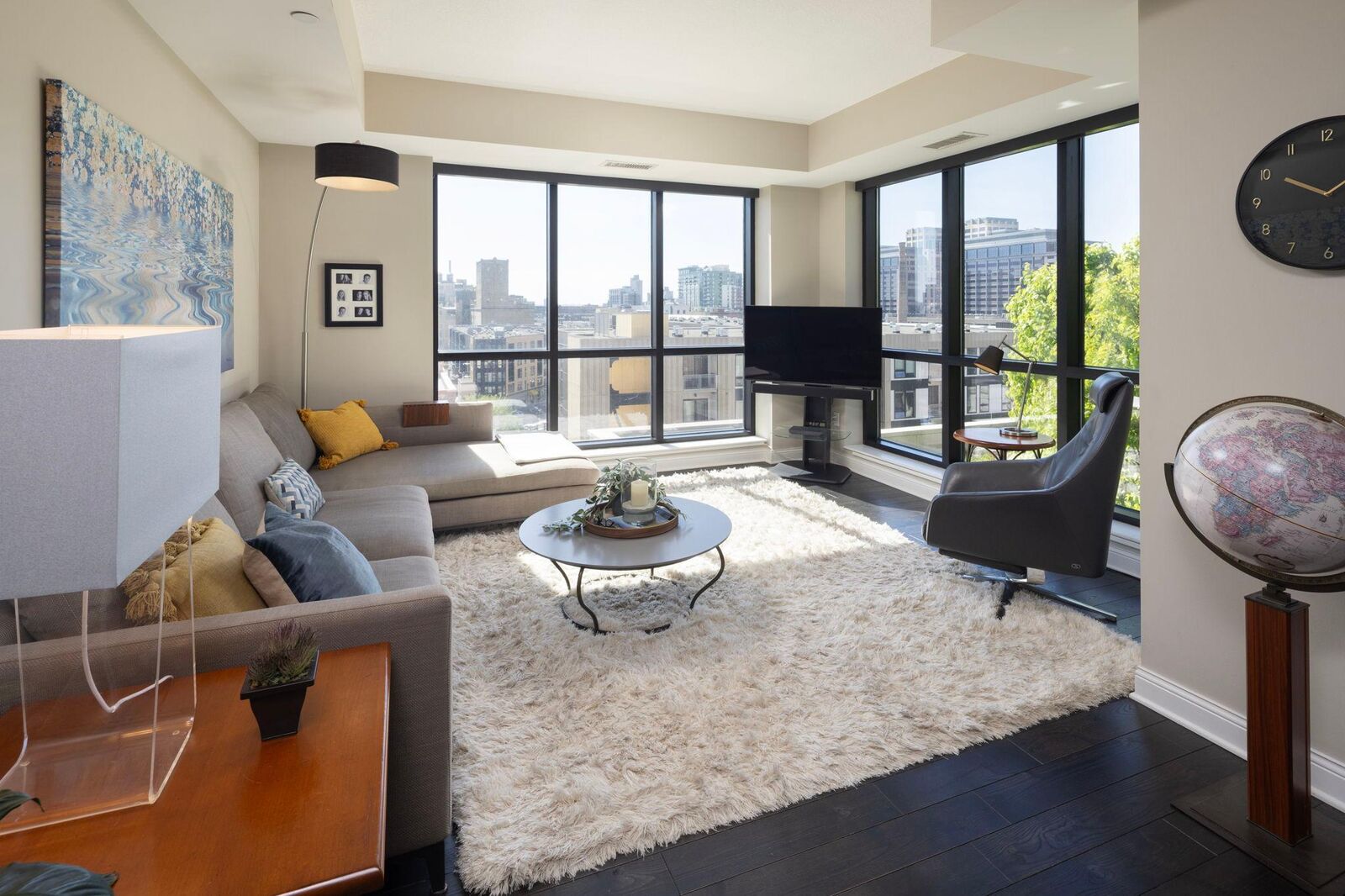 Property Photo: 100 3rd Avenue S 607 MN 55401
