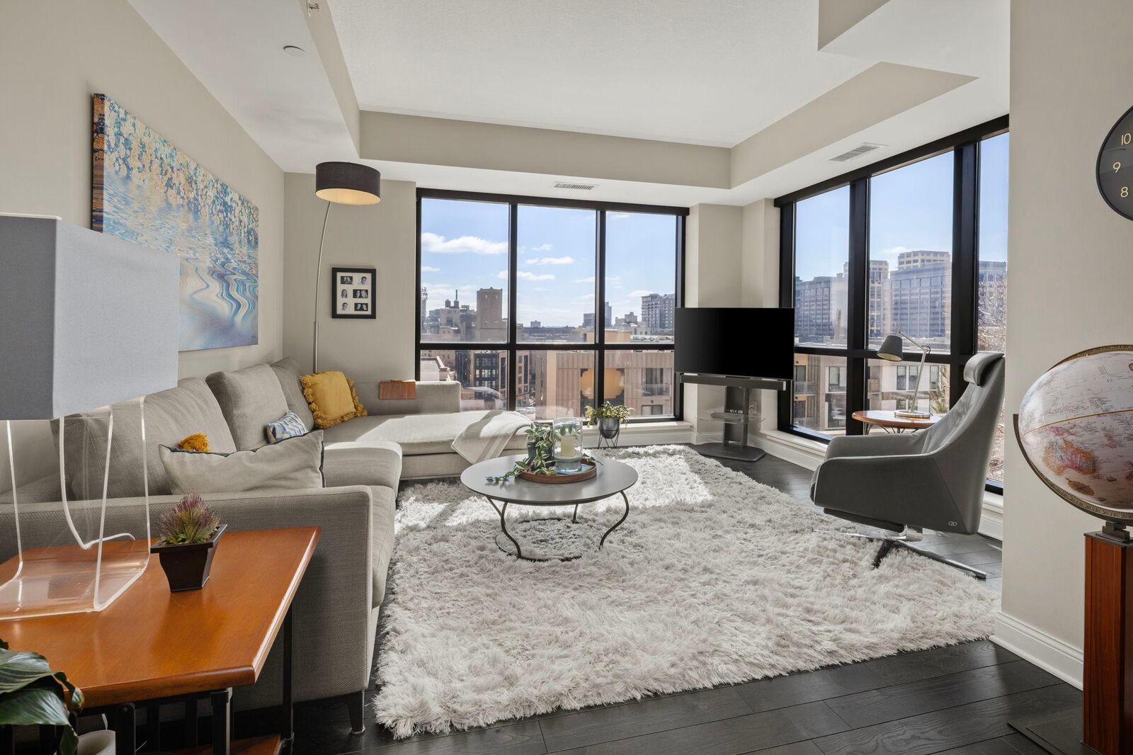 Property Photo: 100 3rd Avenue S 607 MN 55401