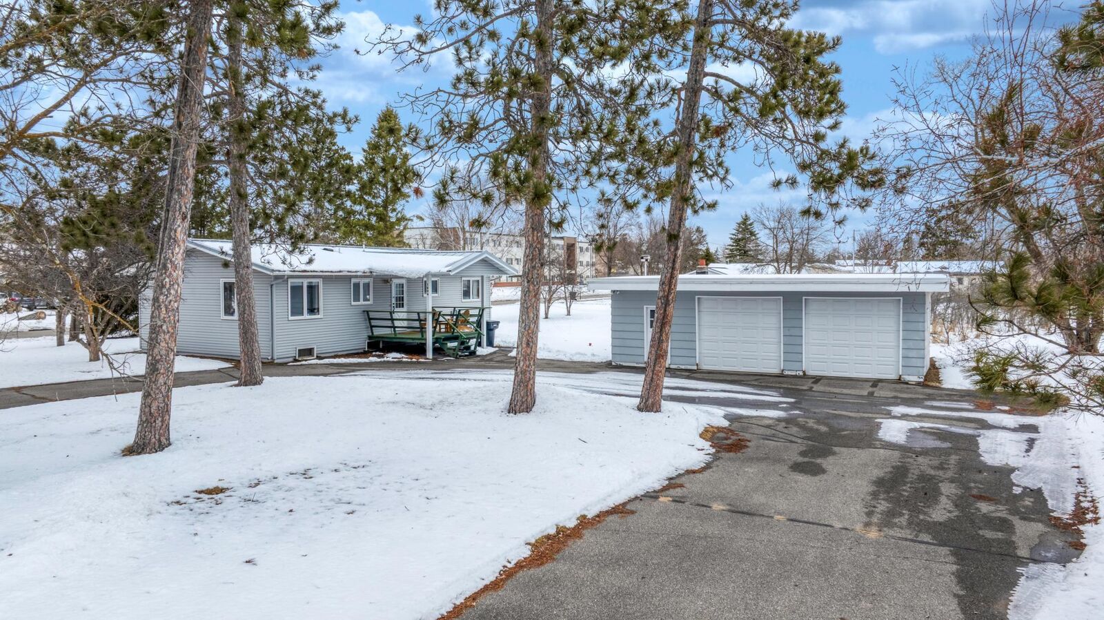 Property Photo:  1804 Delton Avenue NW  MN 56601 